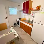 Apartment In 42266 Jadranovo