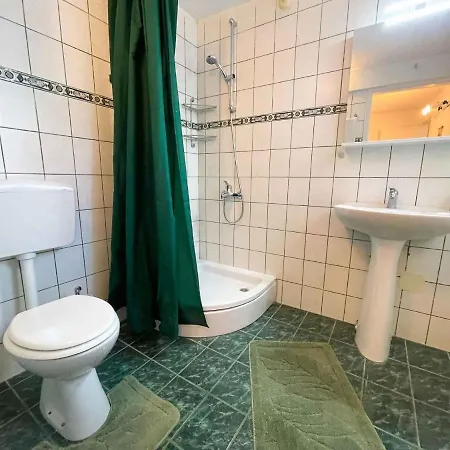 In 42266 Lägenhet *